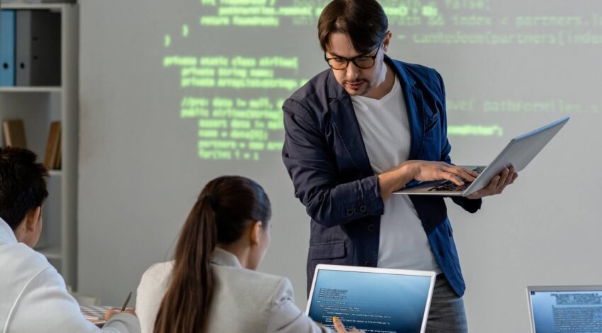 Management Course: The Pathway to Leadership and Success